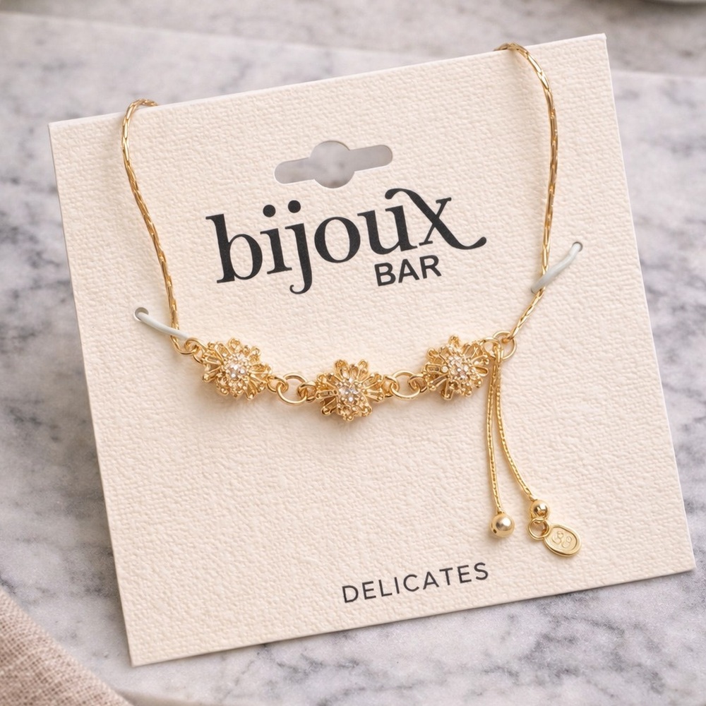 Bijoux Bar Gold Tone Floral Slider Bracelet (BR555)